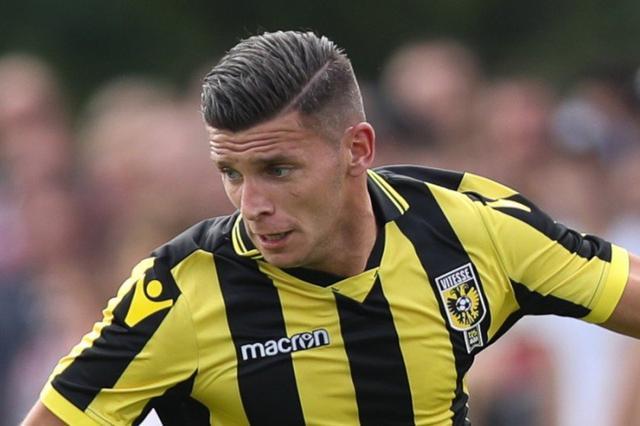 士的大前锋 士的大前锋