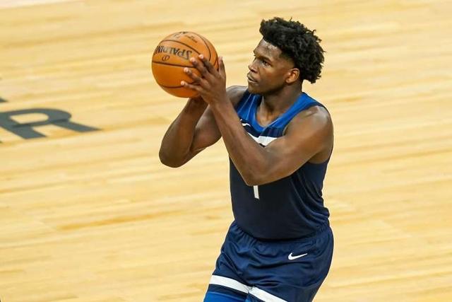 但随着比赛 但随着比赛