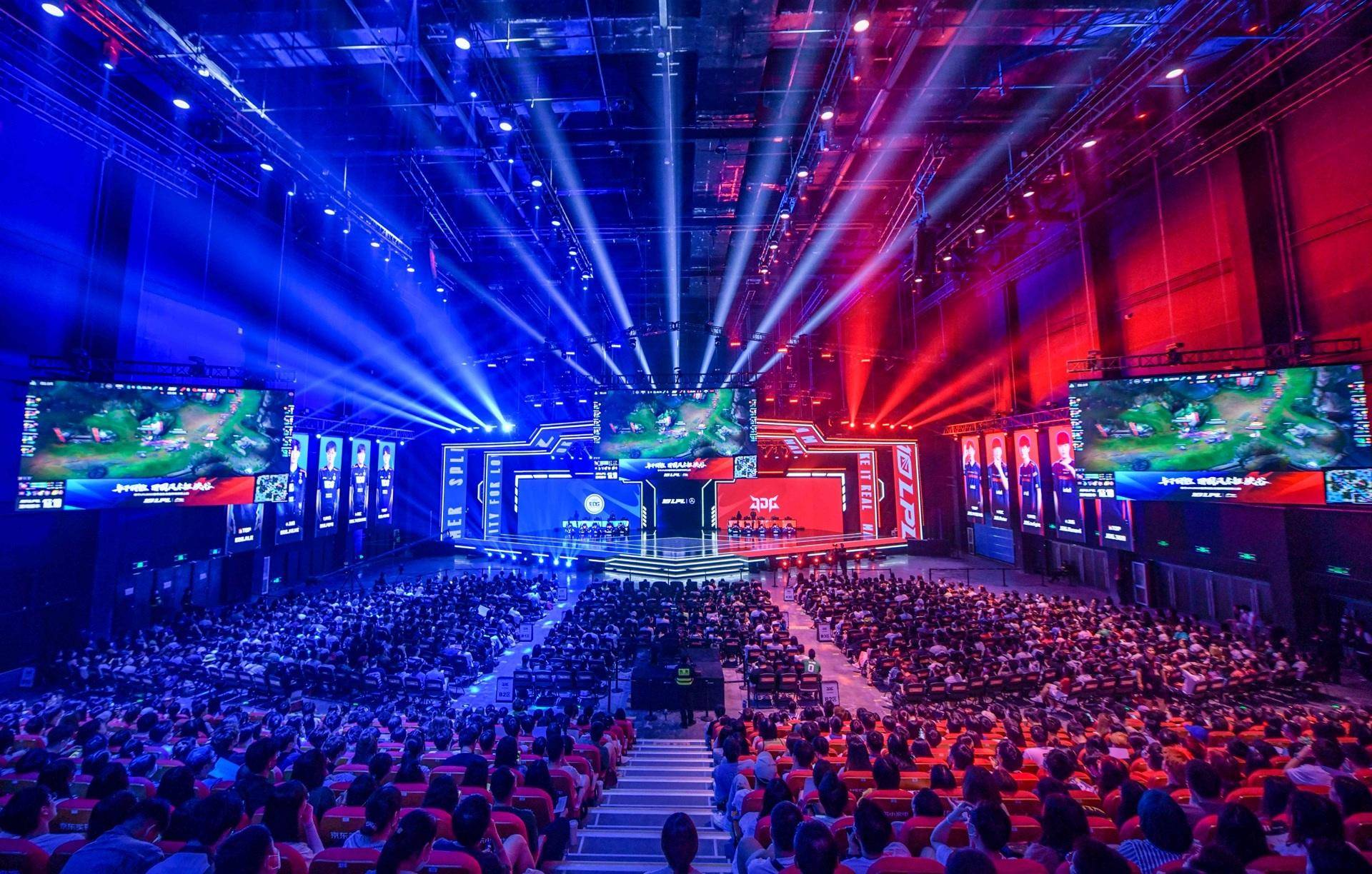 杆跳运动员 杆跳运动员